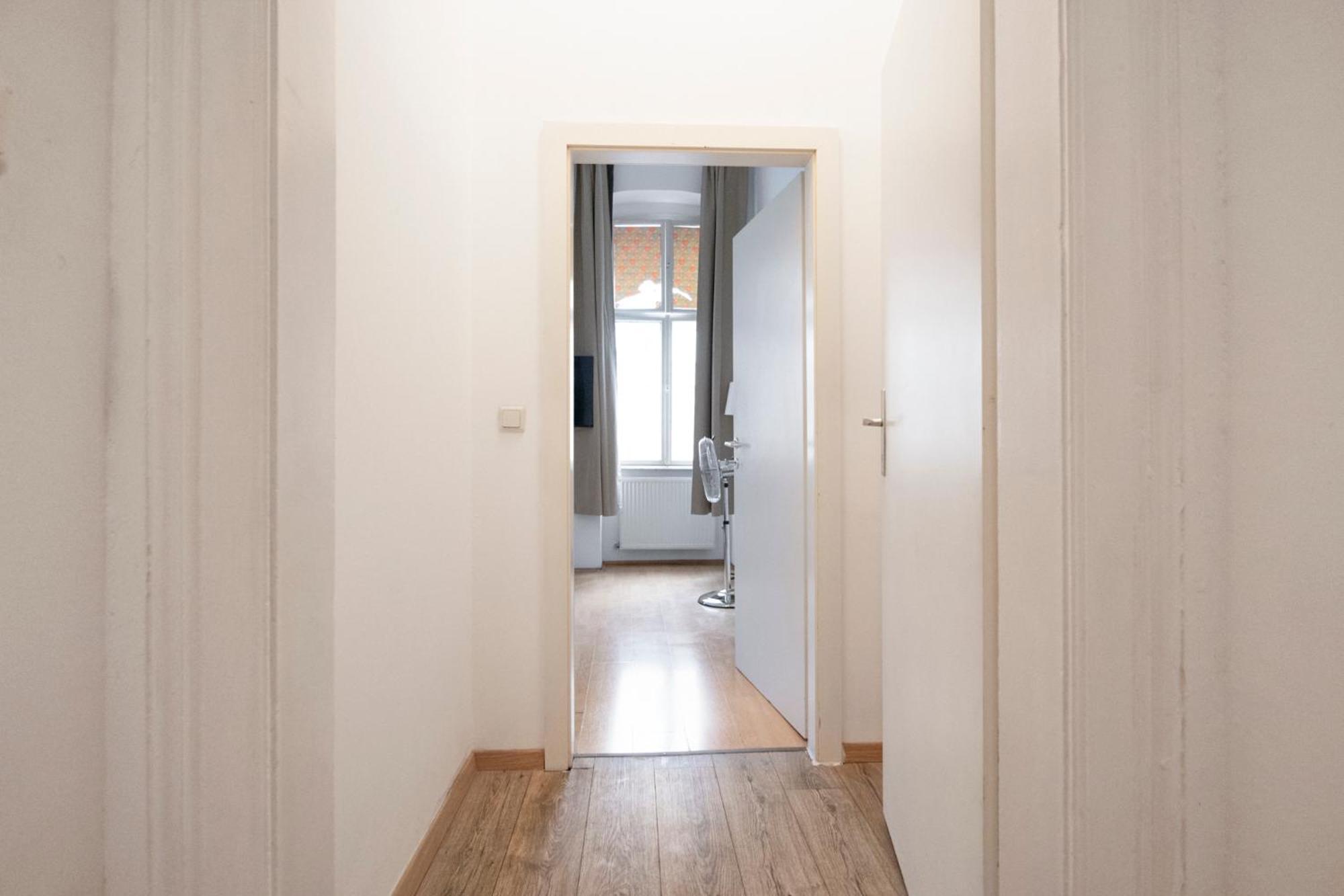 2br Shared Only 7min To Wiener Stadthalle *