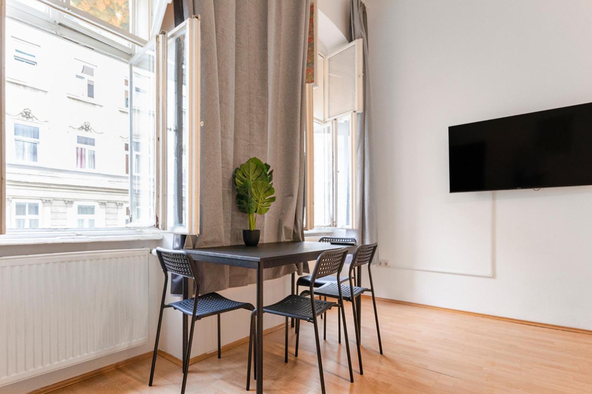 Apartment 2br Shared Only 7min To Wiener Stadthalle