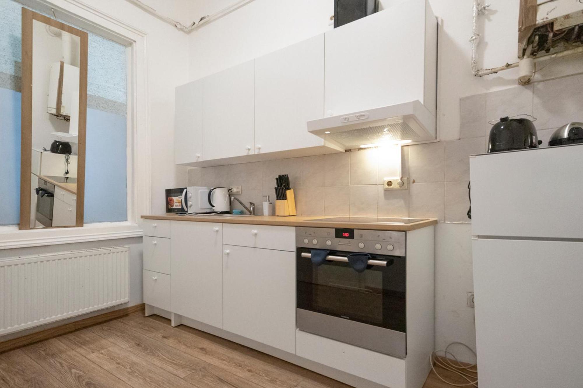 2br Shared Only 7min To Wiener Stadthalle